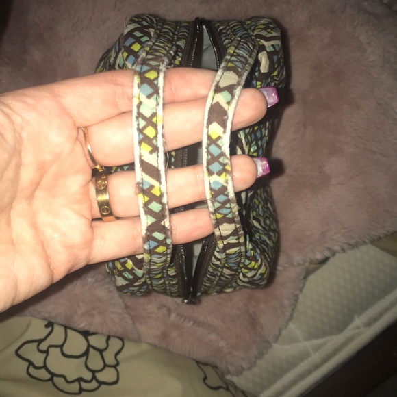 Vera Bradley lunch box - Picture 3 of 4